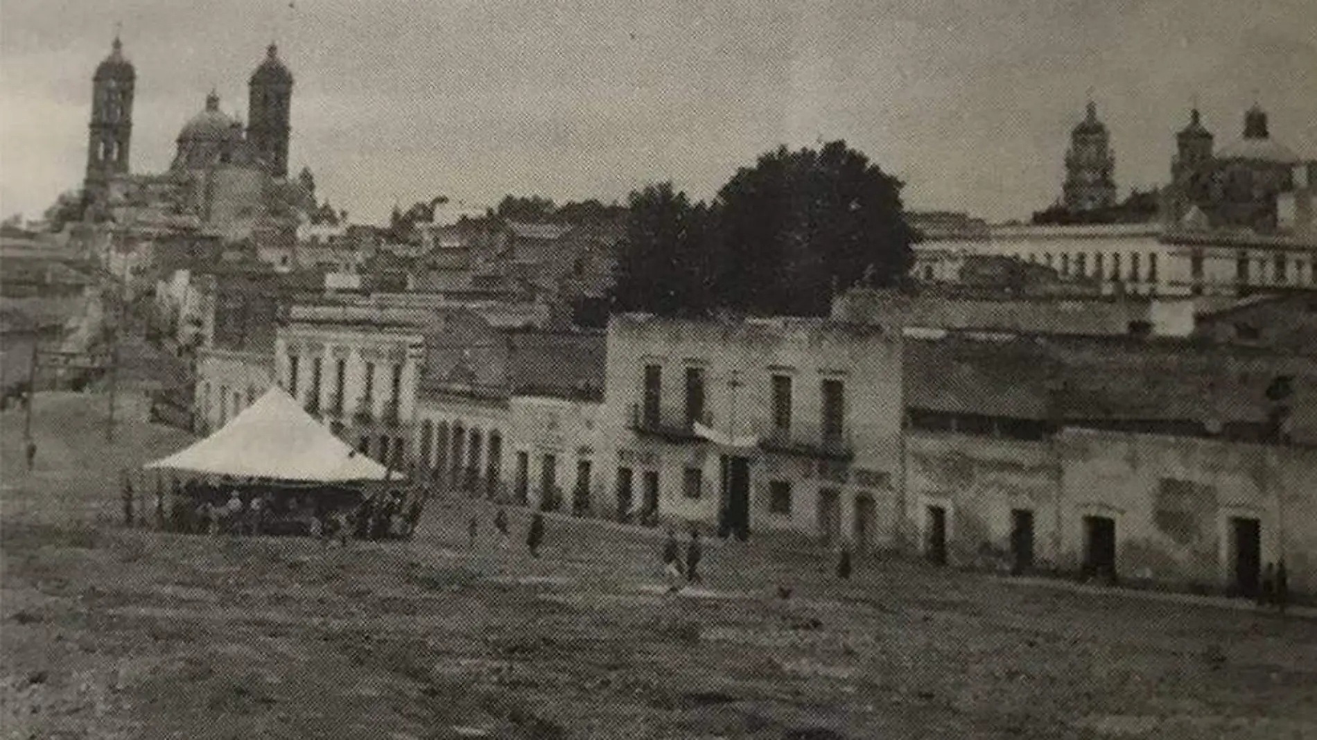 Imagen tomada de la plazuela de Analco hacia el río